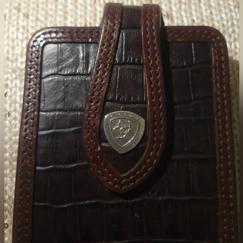 Luxory Ariat Brown Leather Phone Case w/ Holster Clip